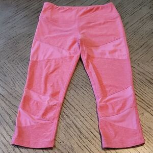 XS Scorpio Sol coral capri legggings